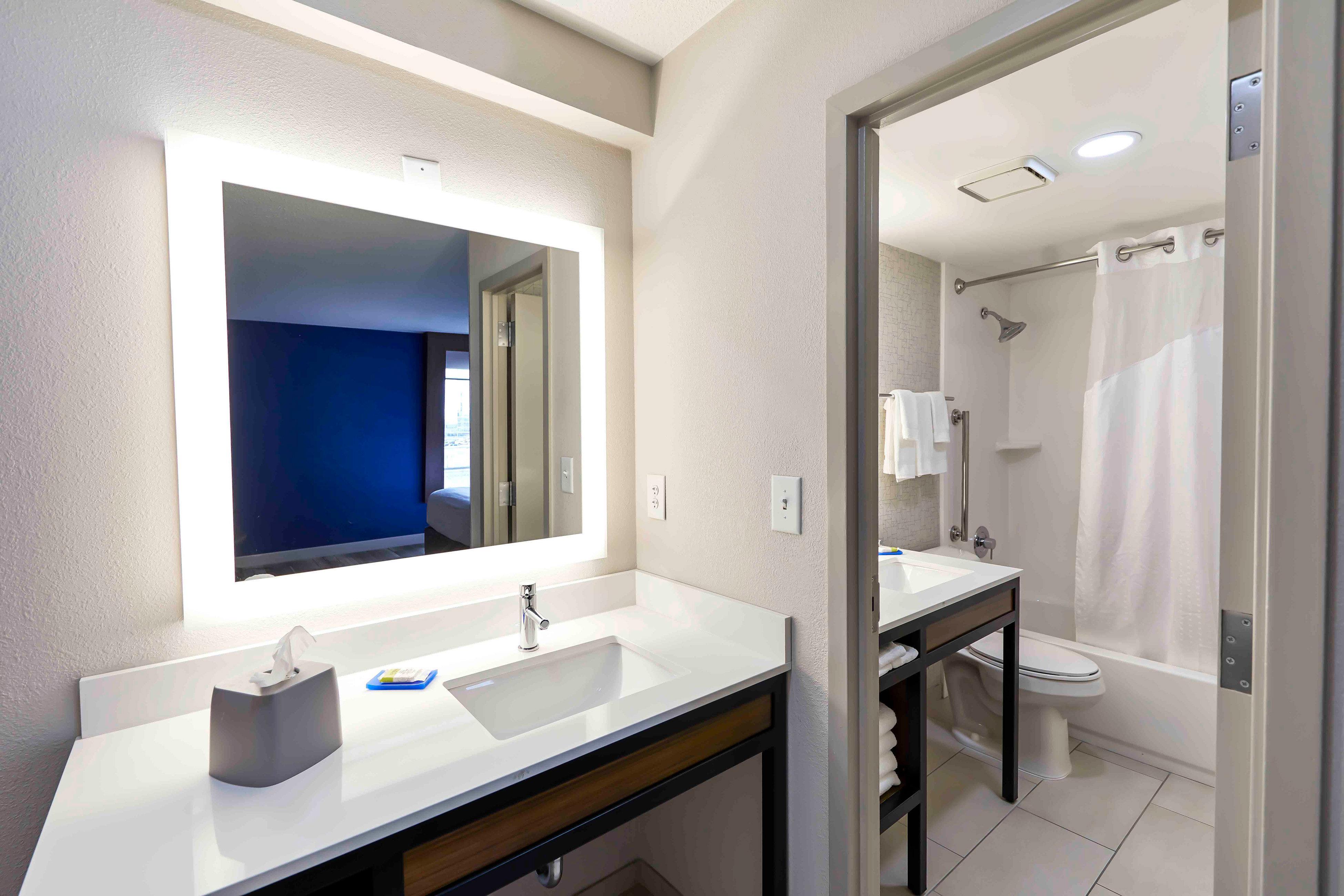 Holiday Inn Express Nashville-Downtown - Broadway By Ihg Buitenkant foto