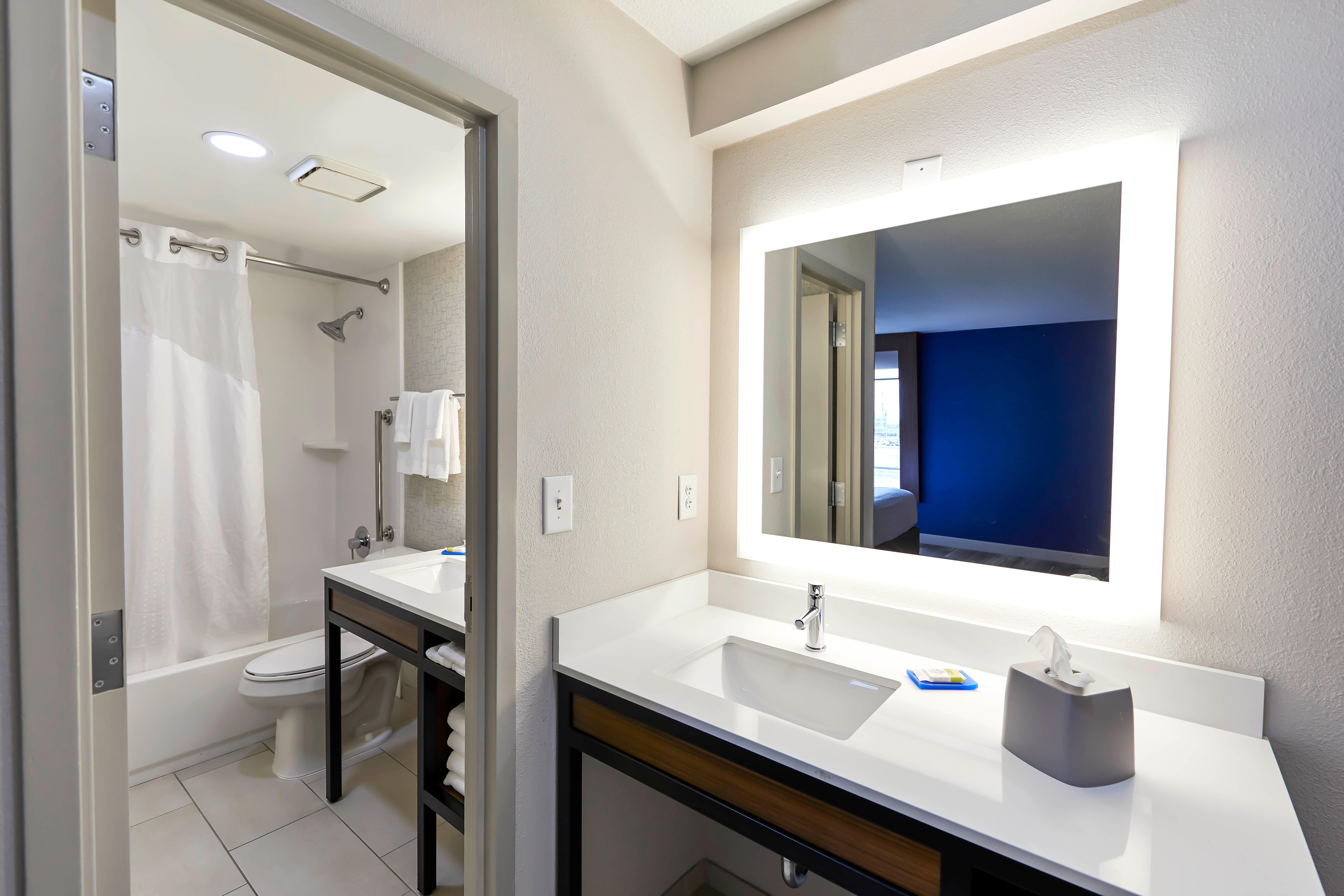Holiday Inn Express Nashville-Downtown - Broadway By Ihg Buitenkant foto