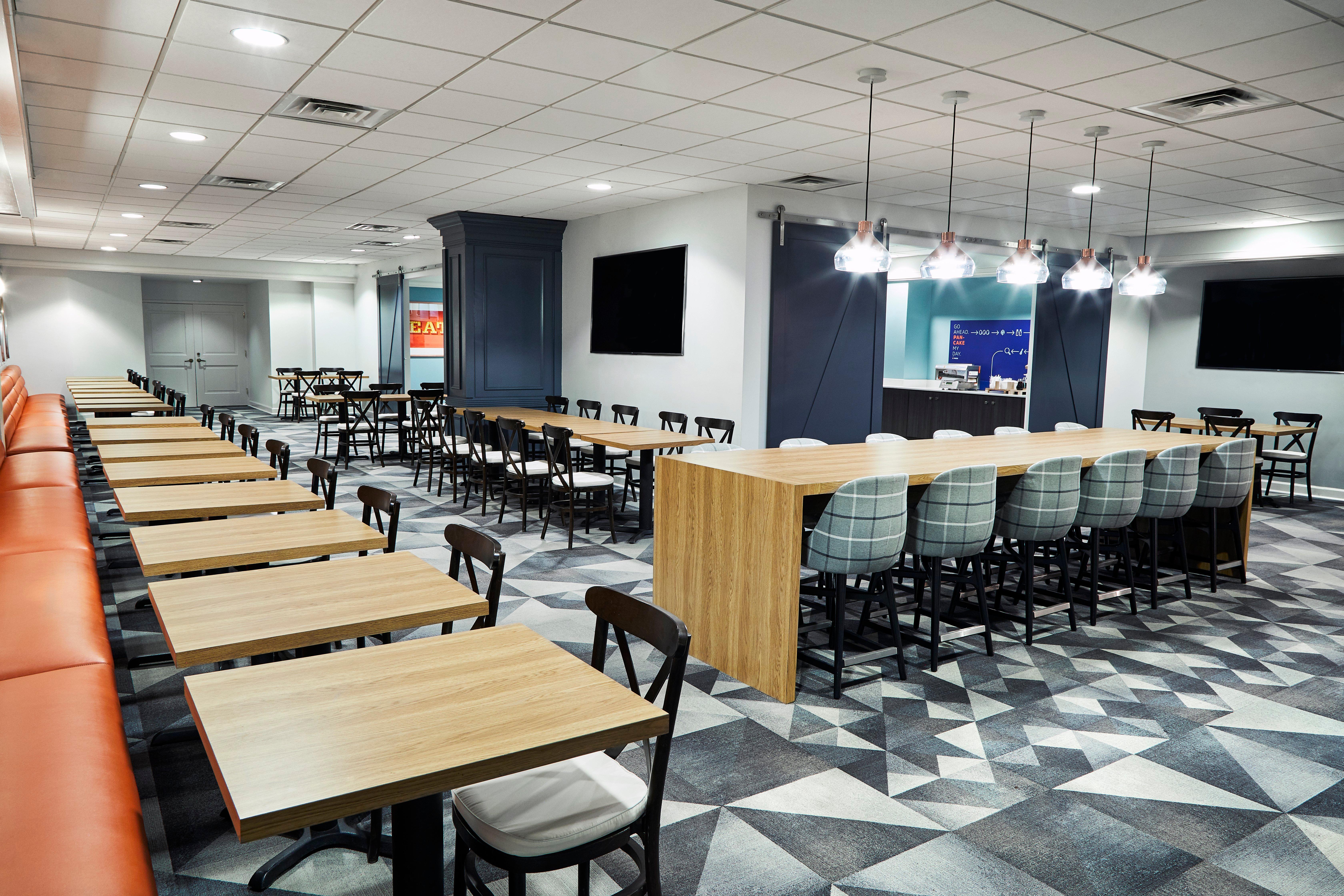 Holiday Inn Express Nashville-Downtown - Broadway By Ihg Buitenkant foto