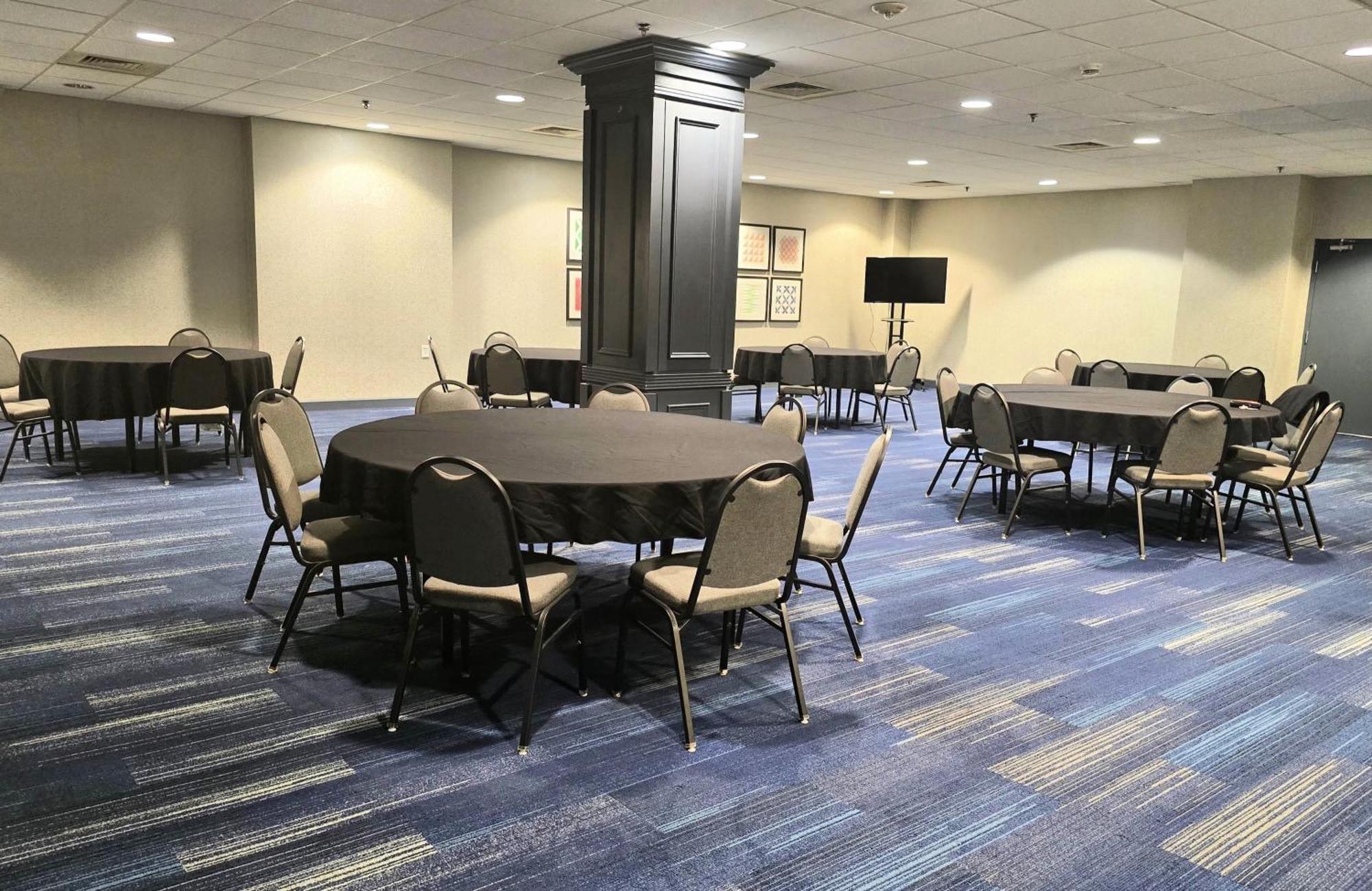 Holiday Inn Express Nashville-Downtown - Broadway By Ihg Buitenkant foto