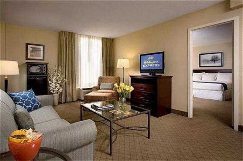 Holiday Inn Express Nashville-Downtown - Broadway By Ihg Buitenkant foto